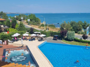 Eve Santa Marina Apartments II - sea, pools, relax